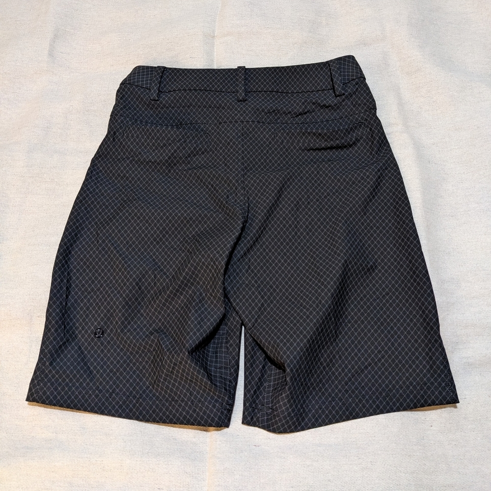 2 for $50! Printed Lululemon Shorts men's 30 - Picture 8 of 10
